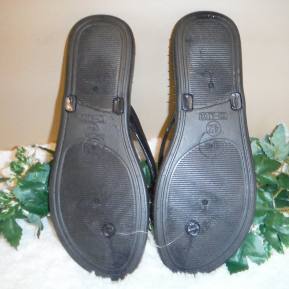 🦋3 for $15 🦋J.C MARK THONG SANDALS  42 - Picture 2 of 2